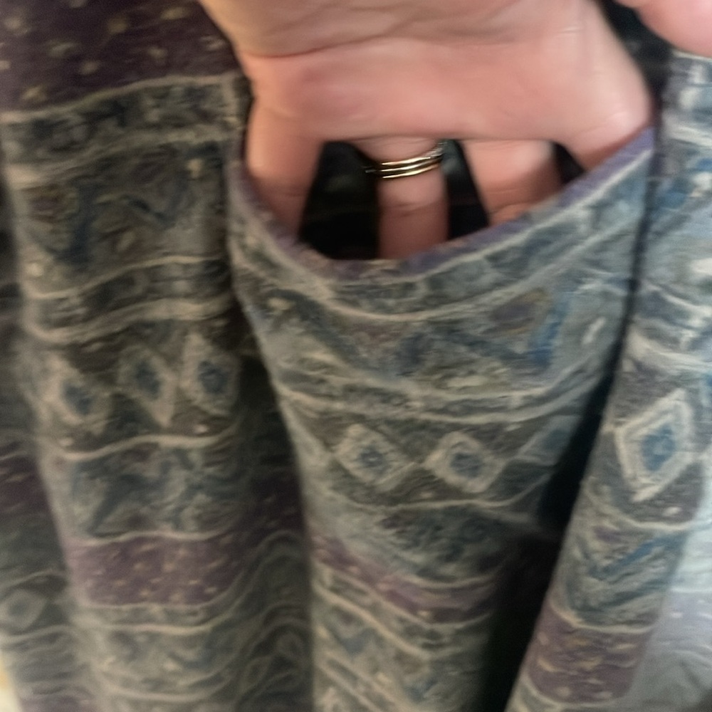 Lularoe Size Medium Gray With Multicolor Geometri… - image 4